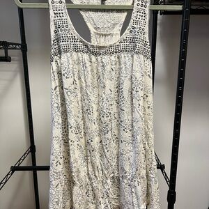 Express Cream and Gray Textured Top